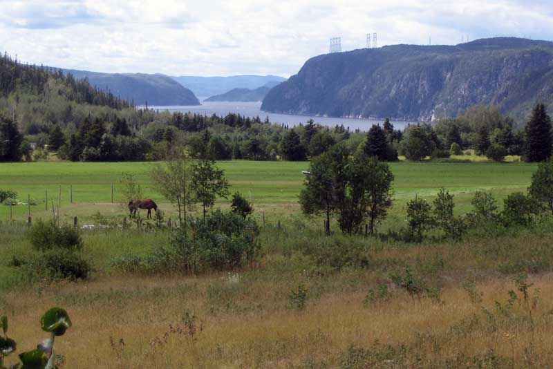 Le-Saguenay-depuis-la-route-vers-Anse-de-Roche
