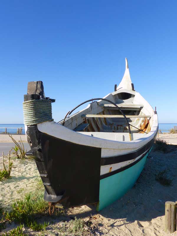 Praia-de-Mira : barque de pêche traditionnelle