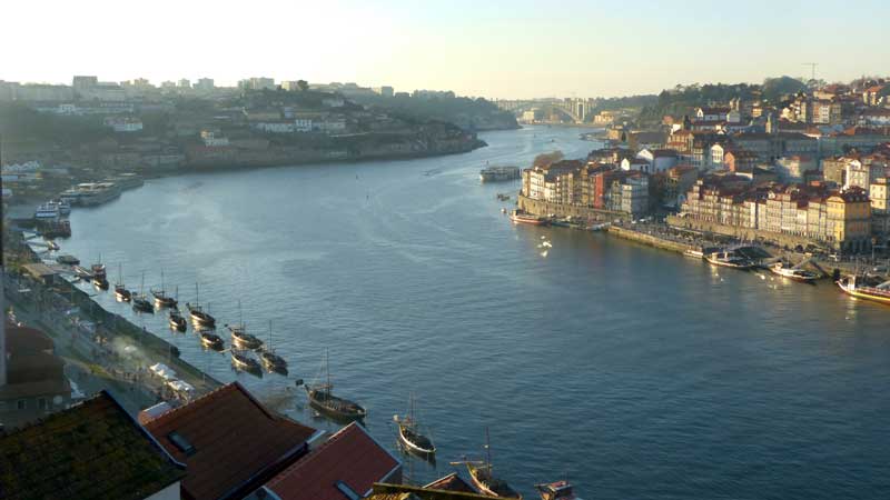 Porto-le-Douro-en-aval-du-Pont-Luiz-