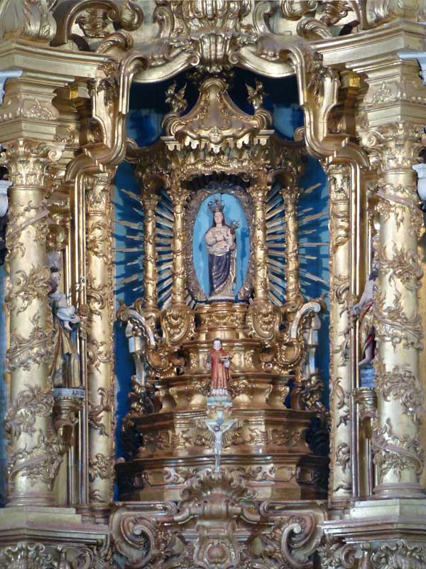 Nossa-Senhora-dos-Remedios-Vierge-du-maitre-autel