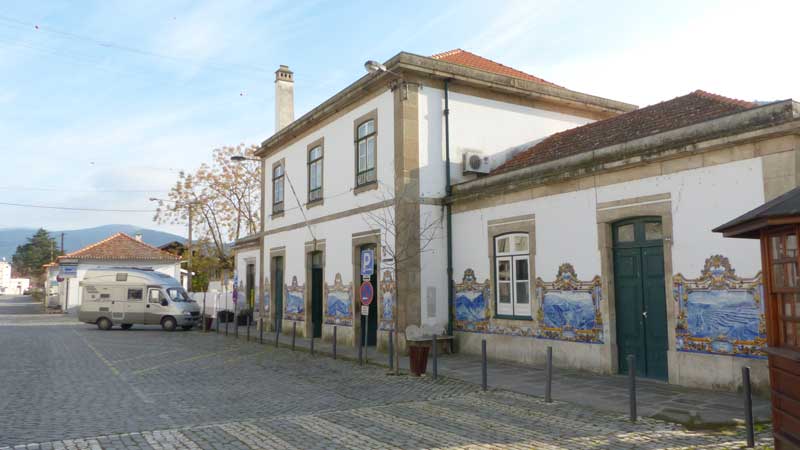 Pinhao la-gare-et-ses-azulejos