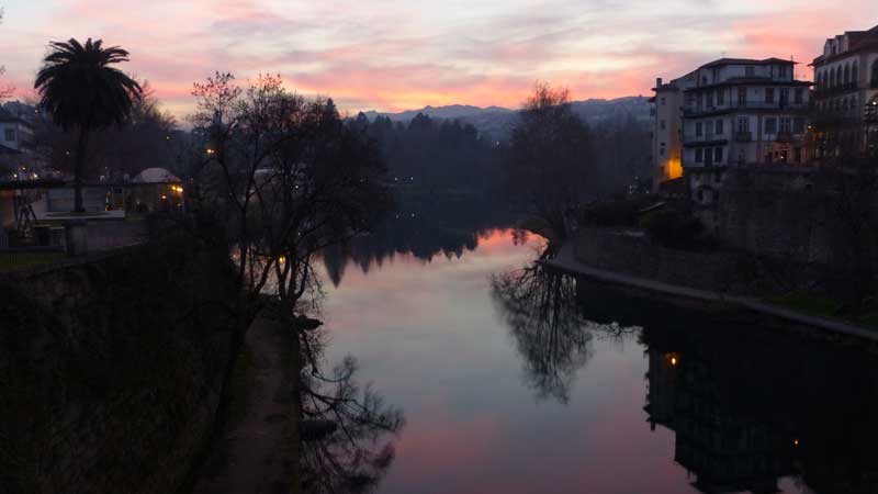 Amarante : crépuscule-depuis-le-Ponte-Sao-Gonçalo.