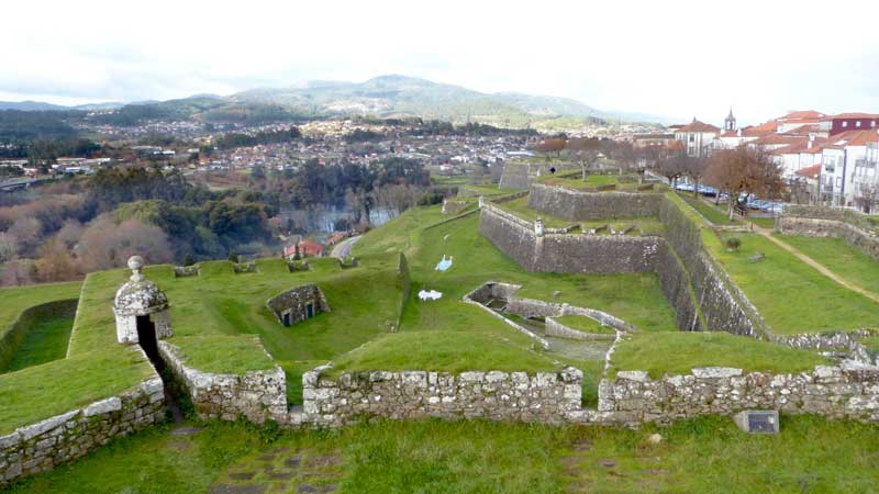 Valençca
                  do Minho: fortifications