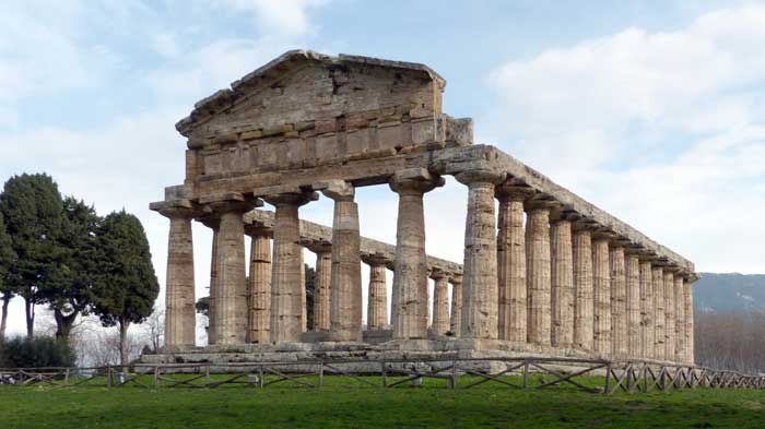 Façade ouest (arrière) du temple d'Athéna