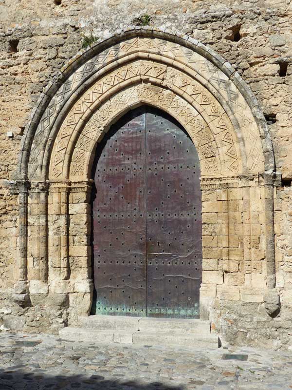 Gerace-chiesa-San-Francesco-d'Assisi-portail