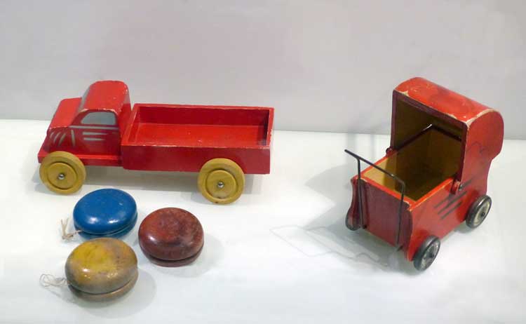 premiers-jouets-Lego-en-bois
