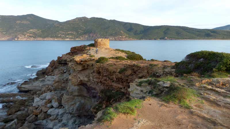 Porto Ferro la baie au matin