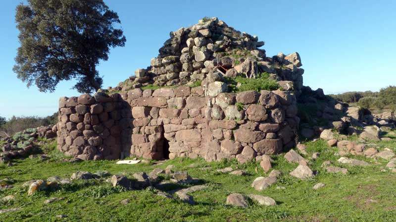 Facade du Nuraghe Appiu