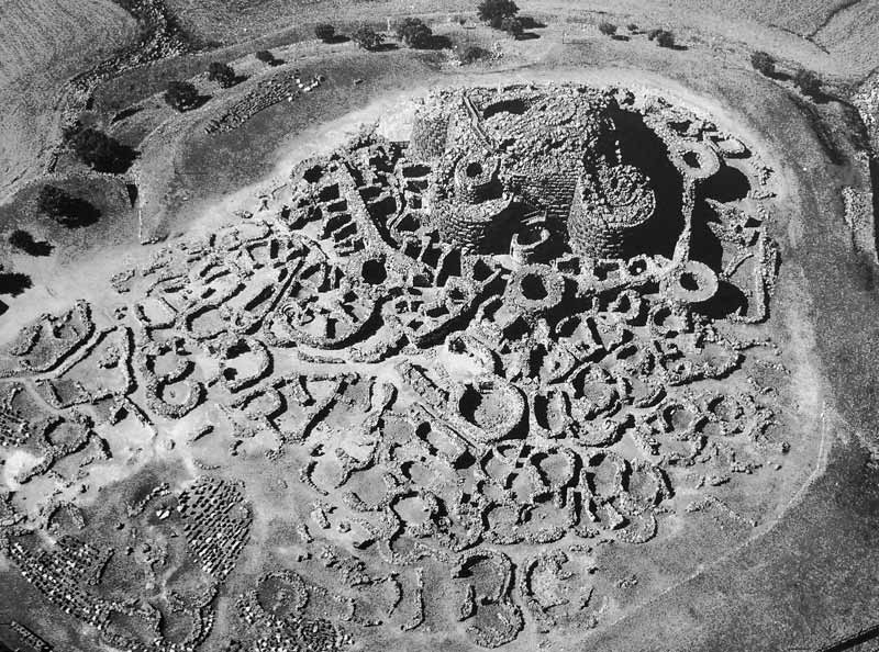 Barumini-complexe-Su-Nuraxi-photo-aerienne