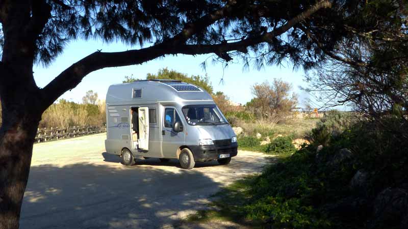 Marina-di-Orosei : Exsis devant la plage