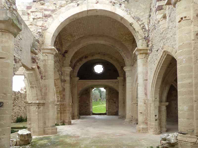 San-Pantaleo-XIVe-nef-depuis-le-choeur