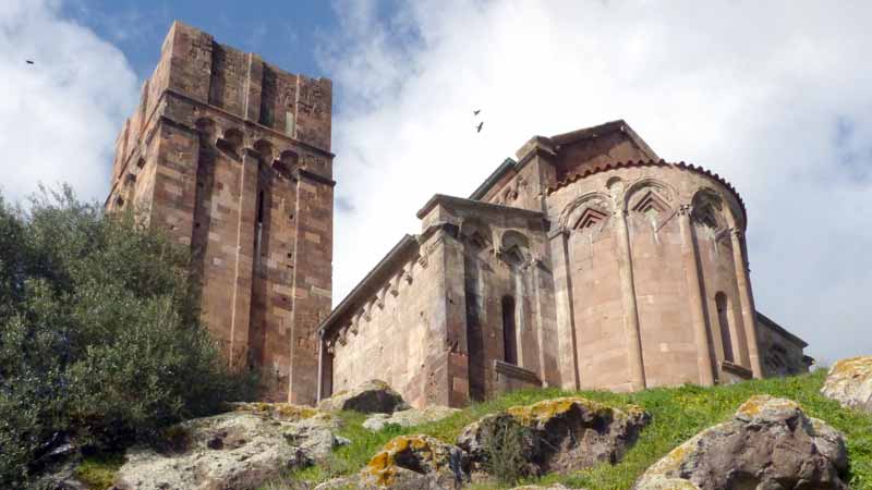 En
          quittant Sant'Antioco di Bisarcio