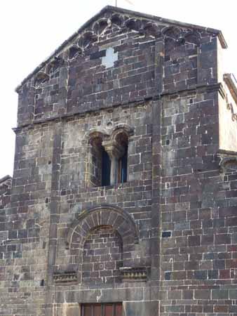 Fenêtre encastrée dans la facade