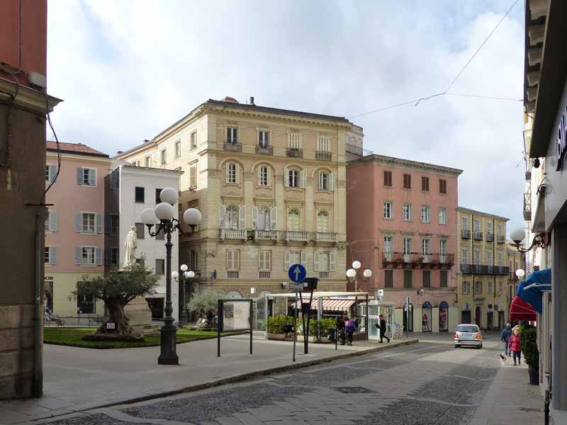 Piazza-Azuni