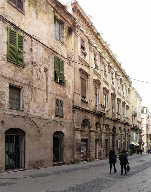 Corso Vittorio Emanuele II facade gothique
                  condamnée