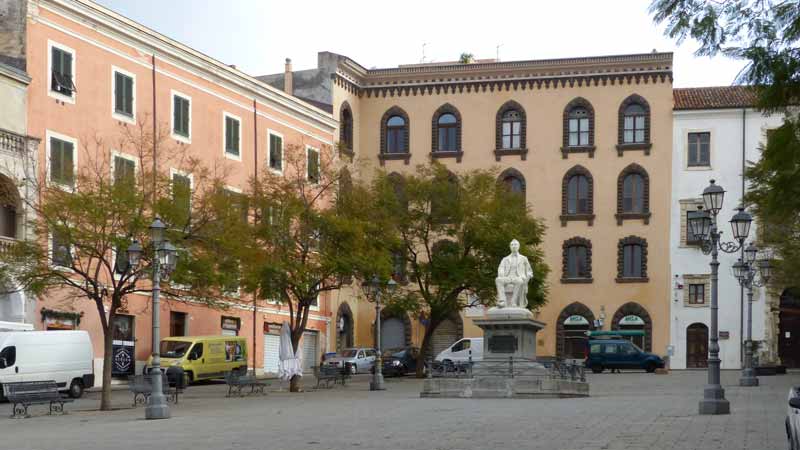 Piazza Efisio-Pasquale-Tola