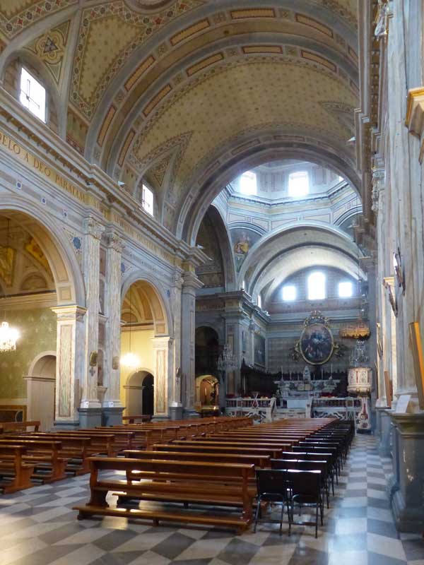 Nef de la cathedrale di Sta-Maria Assunta