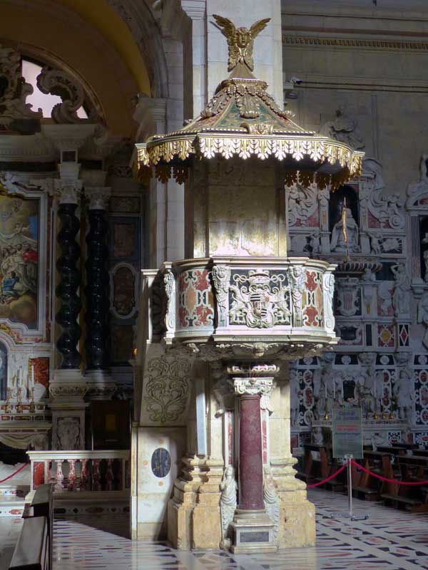 Chaire de la cathédrale di Santa Maria de Cagliari