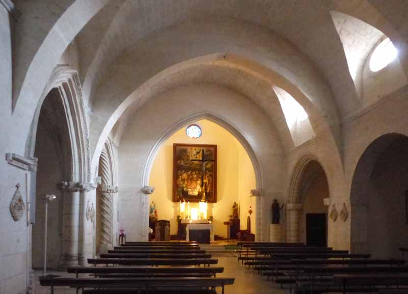 Sedini : nef de la chiesa San-Andrea