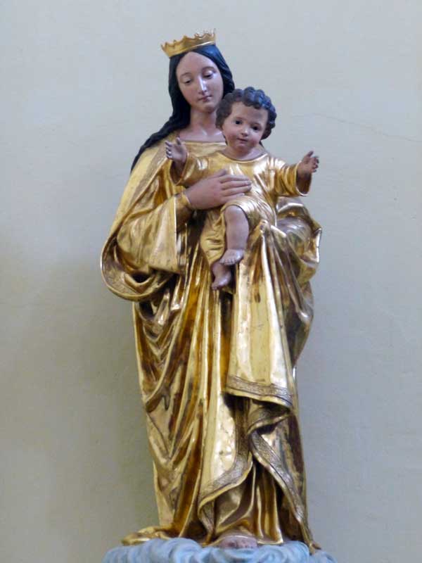 Église paroissiale Ste-Anne de St-Florent :
                  Vierge portant l'Enfant