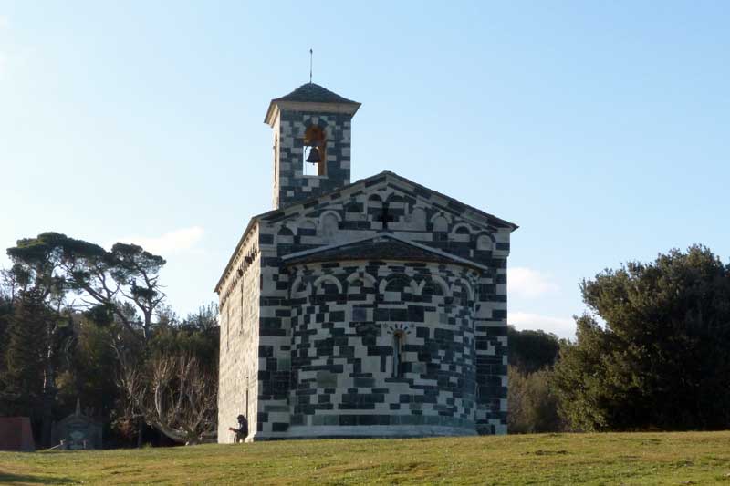 San-Michele-de-Murato-cote-abside