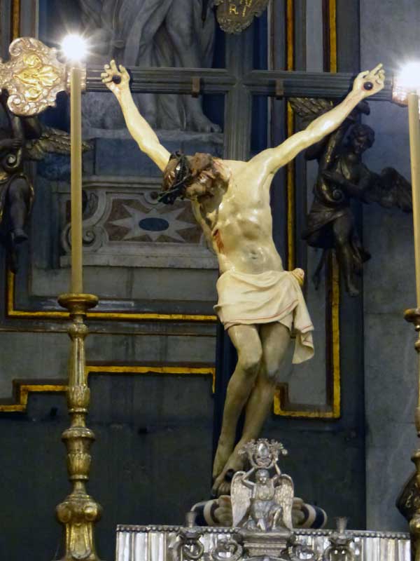 Bastia-eglise-St-Jean-Baptiste-Crucifix