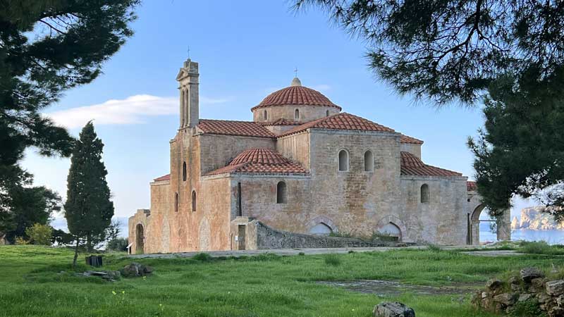 Niokastro eglise de la Transfiguration du
                    Sauveur, ancienne mosquée ottomane