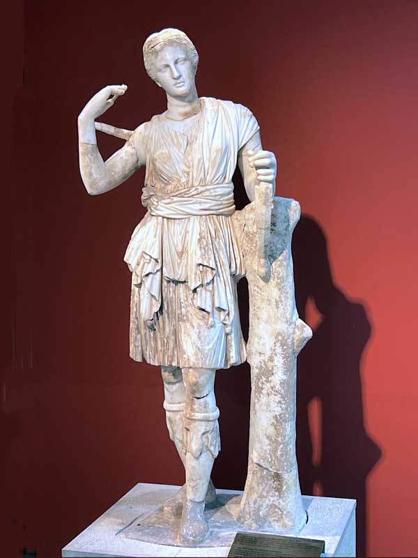 Musee de Messène : Artemis la Chassseresse