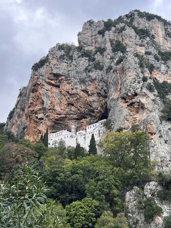 Leonidio-monastere-de-Sintza