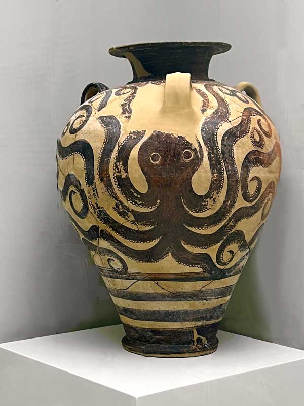 Mycenes-Jarre à décor de poupe (1500-1450-av.
                  J-C)