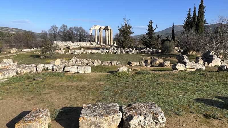 Nemea basilique et temple de Zeus