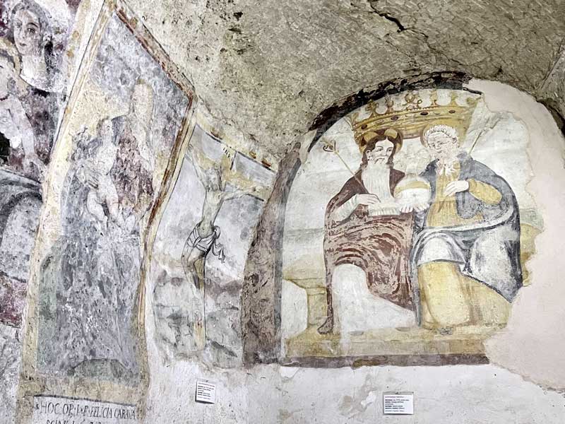 Madonne-avec-Jesus-enfant-Chiesa-rupestre-San-Giulano-fin-XVIe
