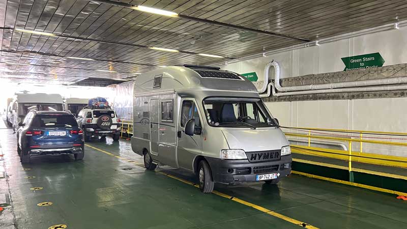 Algeciras-Exsis-dans-la-soute-du-ferry