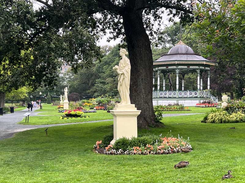 Les
                  statues des Halifax Public Gardens
