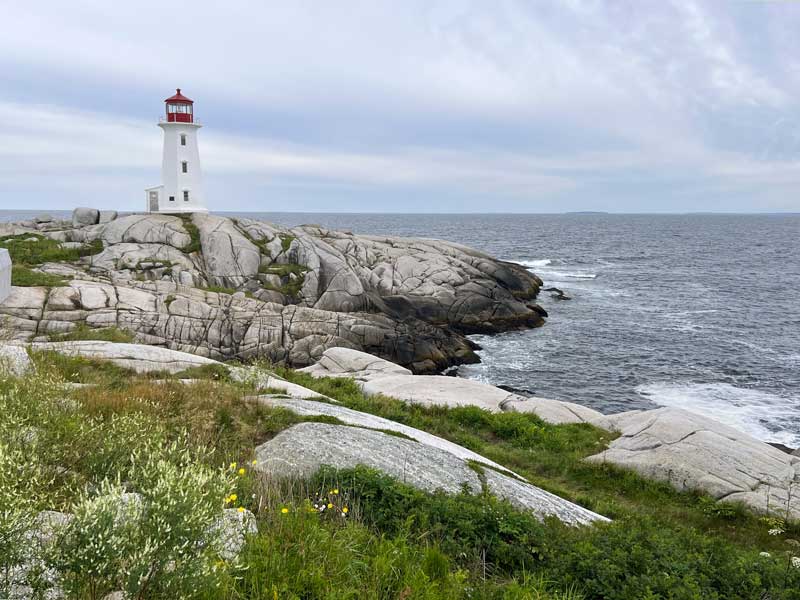 Peggy's-Cove : le phare-sur-la pointe