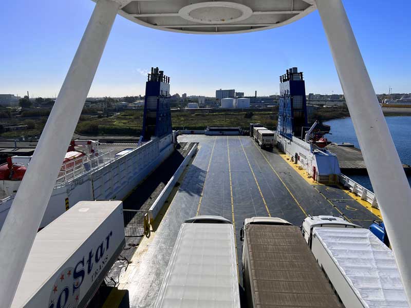 Brindisi-a-bord-du-ferry-l'open-deck