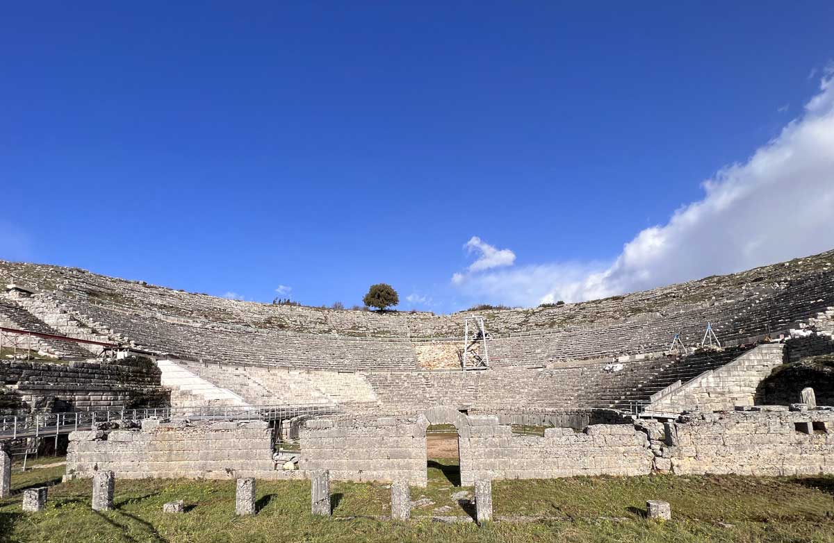 Dodoni-theatre