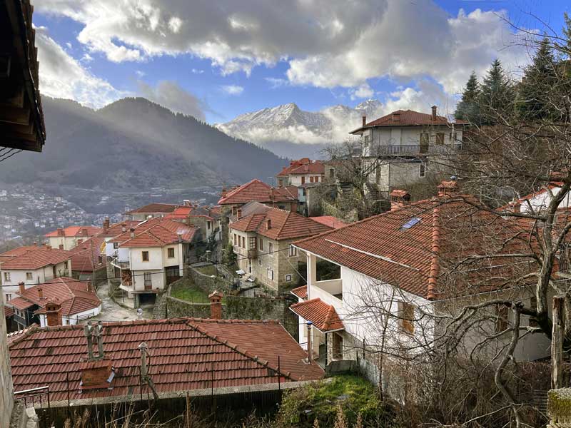 Metsovo-et-ses-toits-rouges