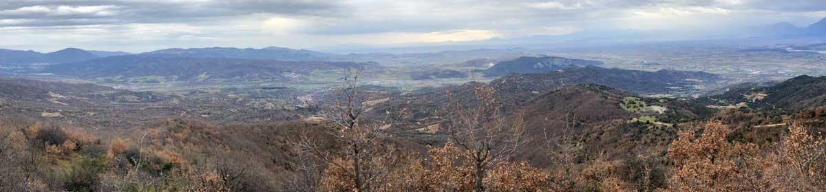 Meteores-panoramique sur la vallée du Pénée