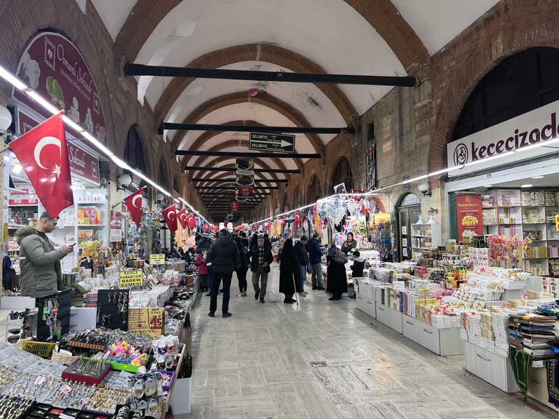 Edirne-bazar-de-la-mosquee-Selimiye