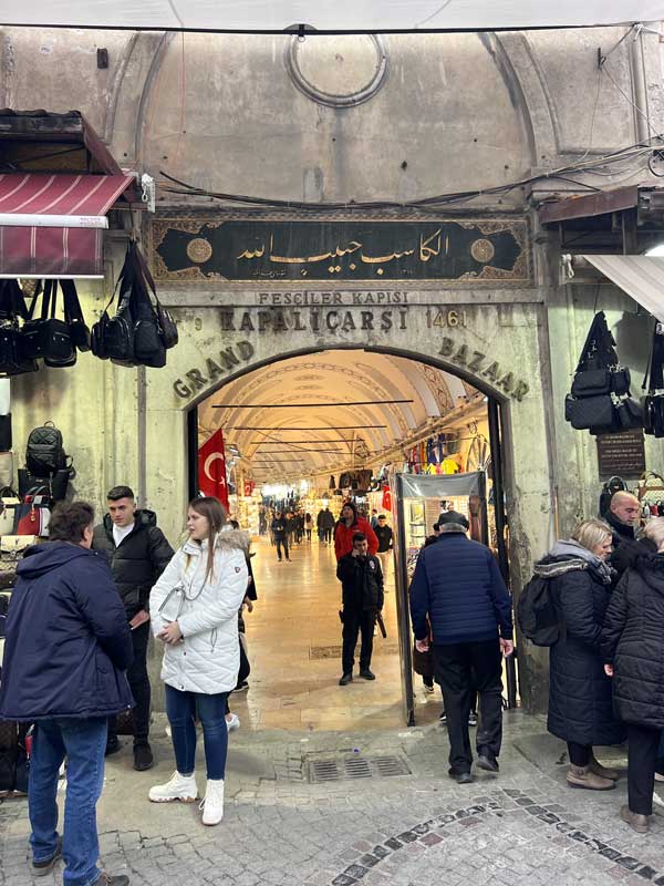 Istanbul : entrée du Grand Bazar