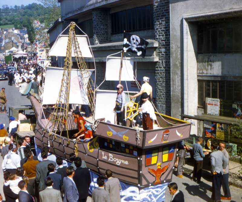 Pentecôte 1956 : retour des pirates