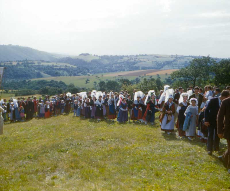 Pardon de Saint Roch 1956 : procession aux champs